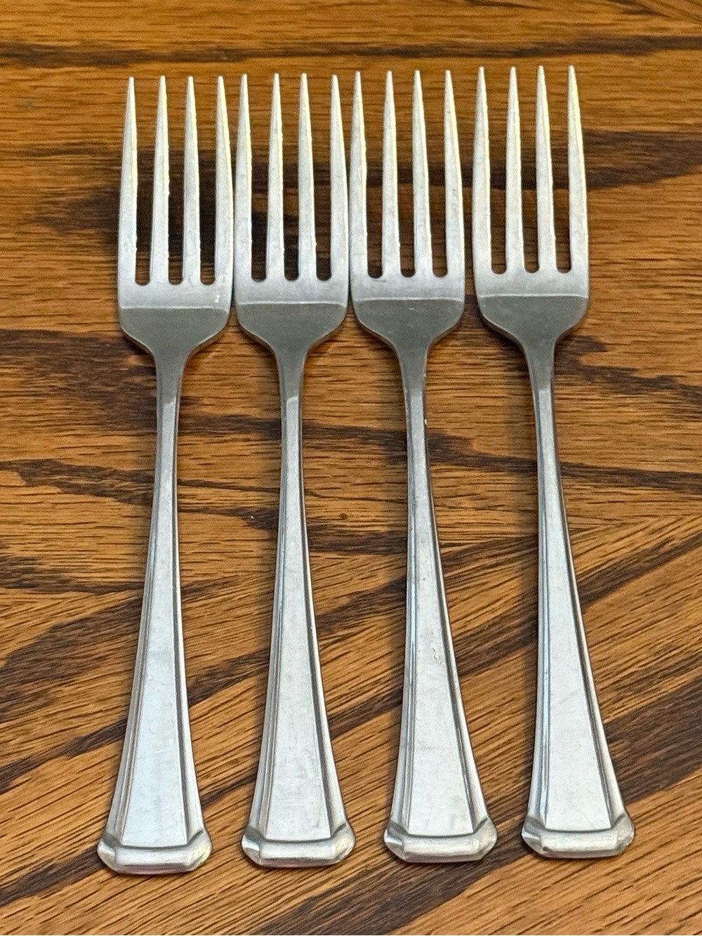 4 Oneida MAESTRO ST LEGER Dinner Forks Stainless Flatware